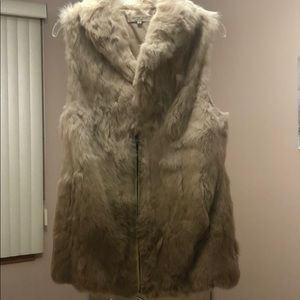 Cream omber fur vest